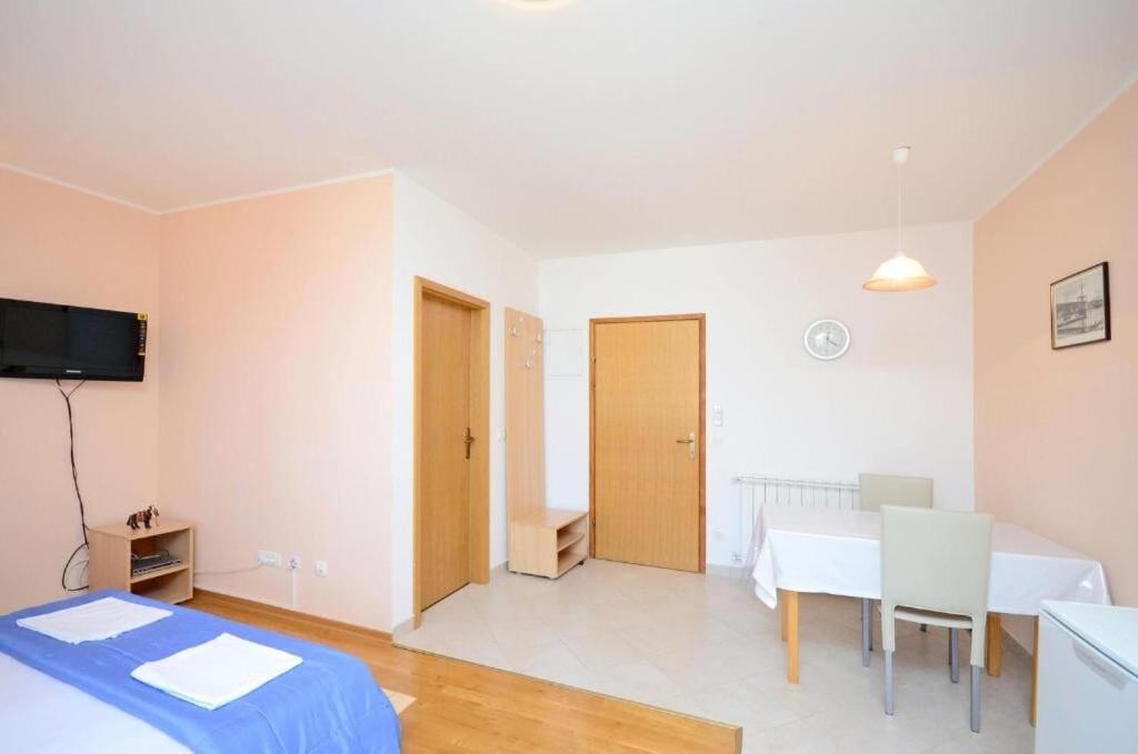 Apartments Ivanka Senj  Bagian luar foto