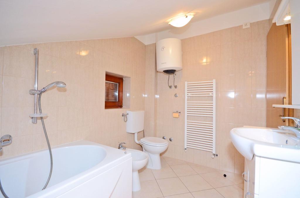 Apartments Ivanka Senj  Bagian luar foto